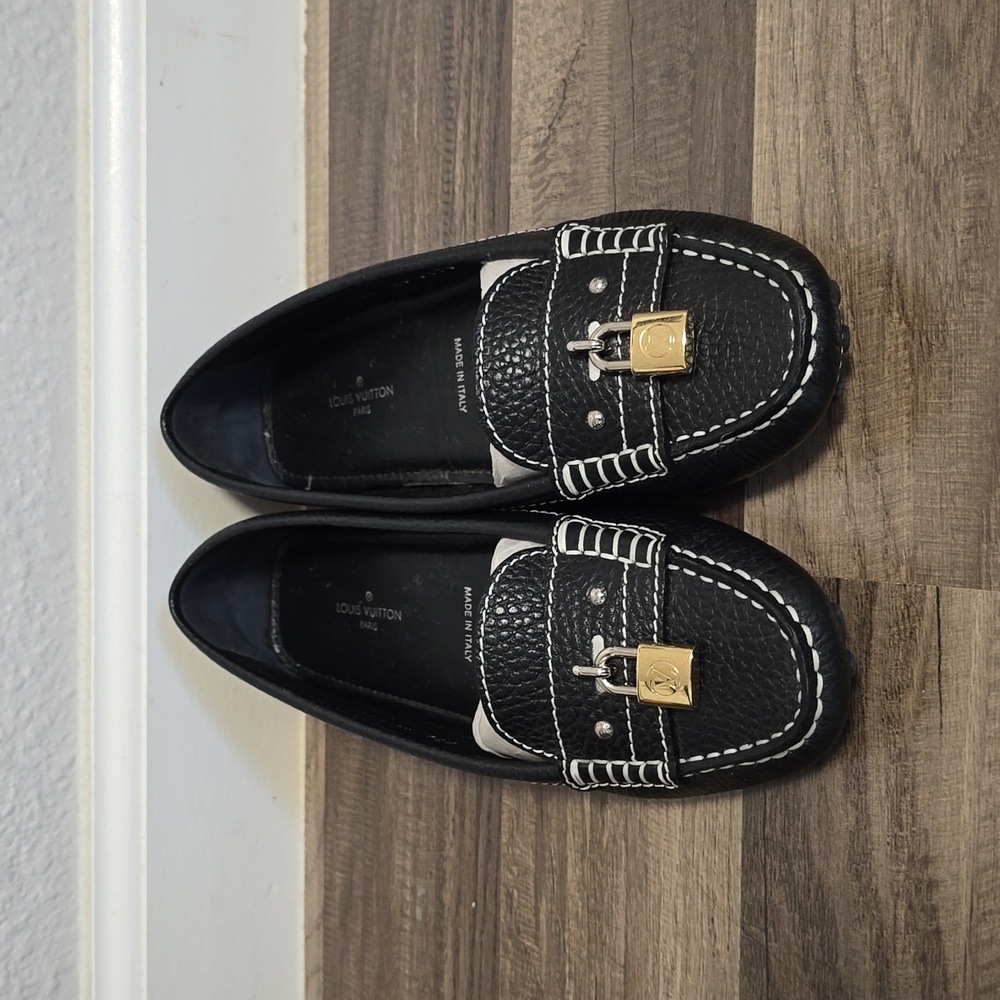 Louis Vuitton Women's Moccasin Lock It Loafers